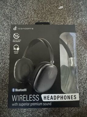 Black Wireless Bluetooth Headphones — Comfortable Over-Ear Design
